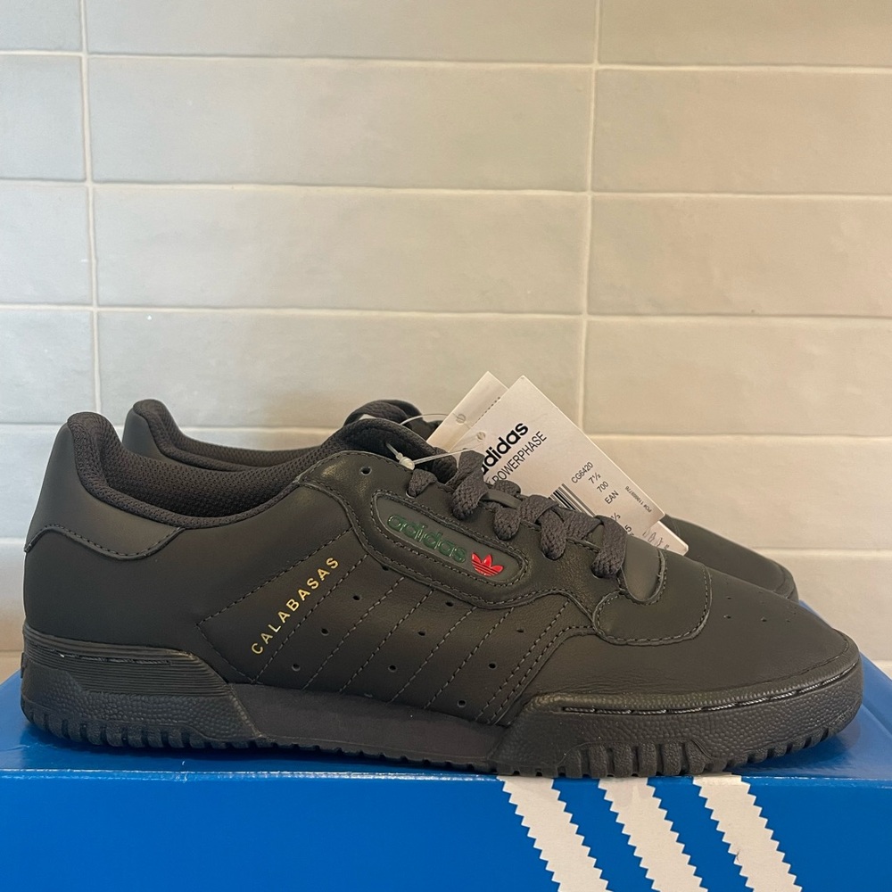 Yeezy Adidas Powerphase Core Black - New w/ tags - Men’s sz 11 - Mint Condition